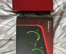 Focusrite Scarlett 2i2 4th Gen