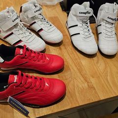3 sets racing shoes