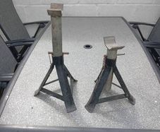 Axle stands