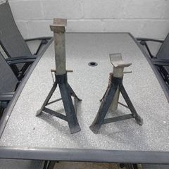 Axle stands