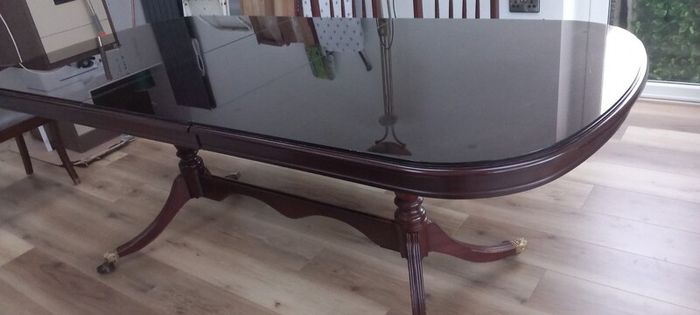 Dining room table
