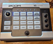 Zoom V3 Vocal Processor