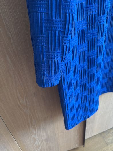Vanilia knee length blue textured dress with long sleeves, size 38 (10-12)