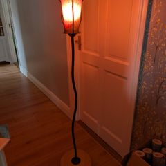 floor lamp
