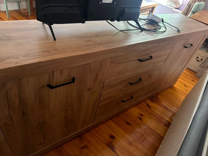 sideboard