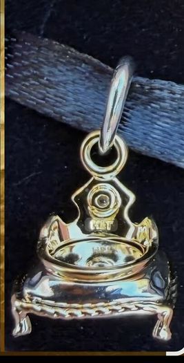 Pandora Disney Princess Auroras Crown on  golden Pillow with Lab grown Diamond  New