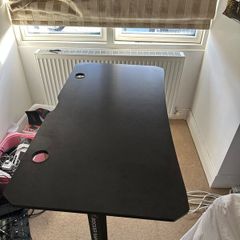 X Rocker gaming desk