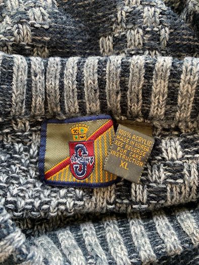 Vintage Knit