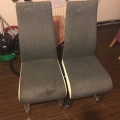 2 dining chairs