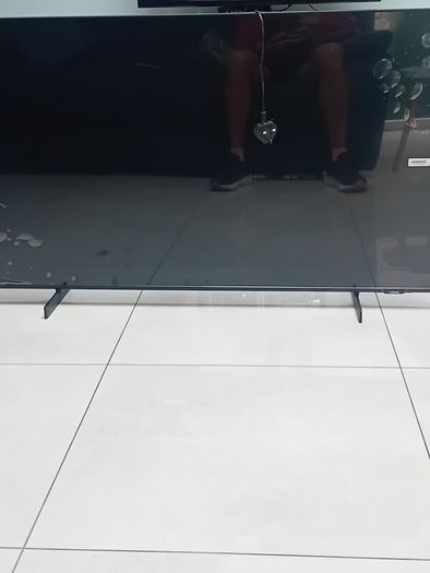 50incnes Samsung tv