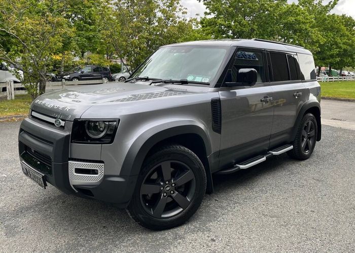 Land Rover Defender 2021