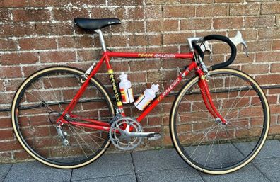 Vintage Team Raleigh Racing Bike