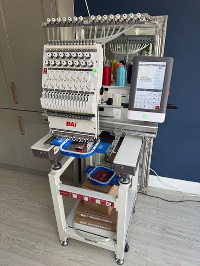 Bai Mirror 15 thread industrial embroidery machine + extras