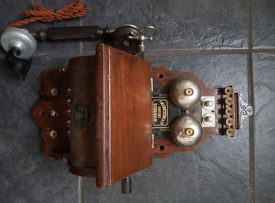 Antique erricsson telephone