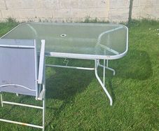 Garden table and 6 chairs