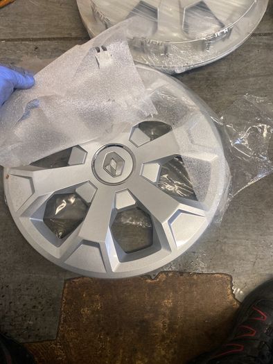 Renault Trafic 16" Hubcaps X 4