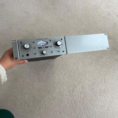 Universal Audio 710 twin finity