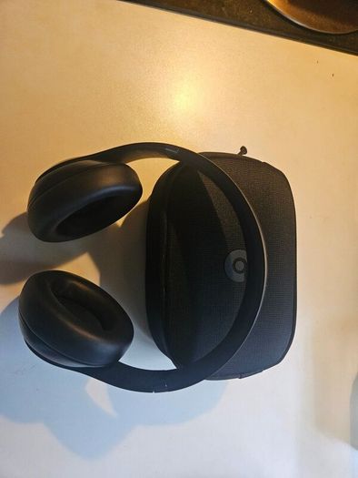 Beats Studio Pro