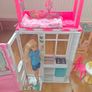 Barbie and portable house Image 3