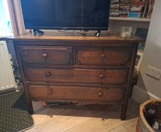 Chest of drawers