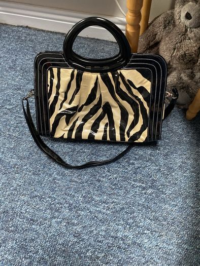 Handbag - Move & Moda handbag