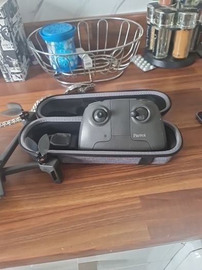 drone parrot anafi