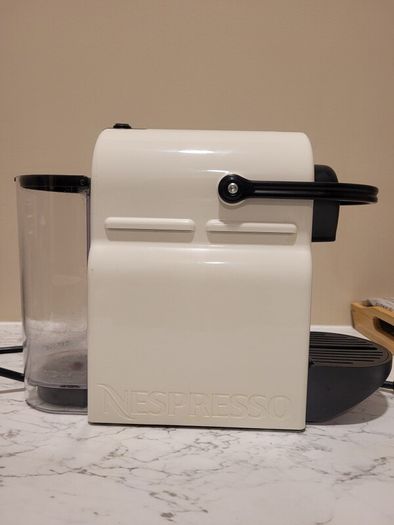 Nespresso Inissia Capsule Coffee Machine