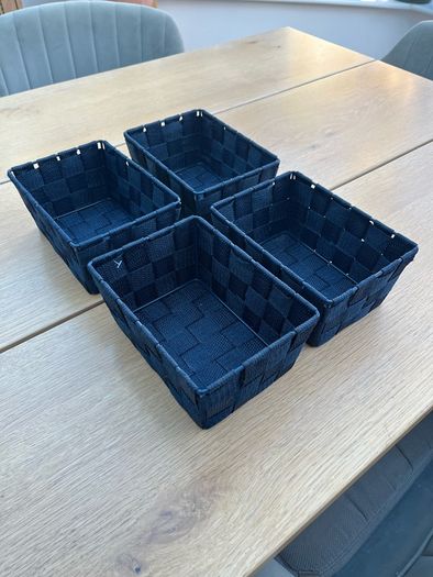 For lovely containers