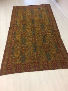 Mulberry throw