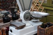 Antique Avery Shop Scale