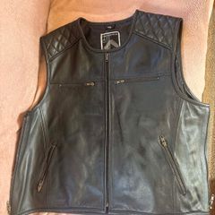 Leather vest/cut