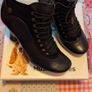 Brand new in box Victorian Vivianna Ankle Boots size UK 9 Image 2