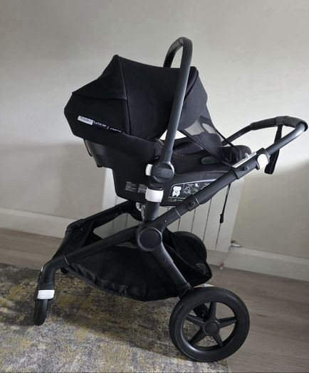 EXTREMELLY GOOD condition Bugaboo Fox 3 with Free car seat adapters