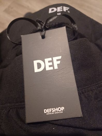 DEF Shorts size Medium