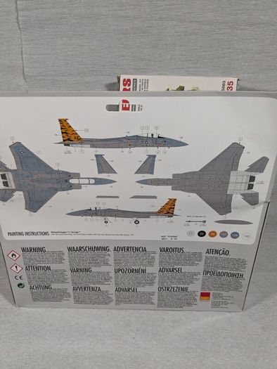 Model kits x3