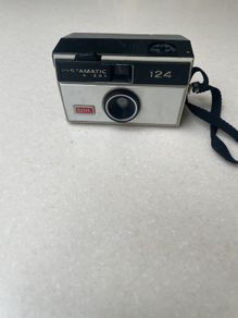 Vintage instamatic Kodak camera 124