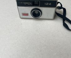 Vintage instamatic Kodak camera 124