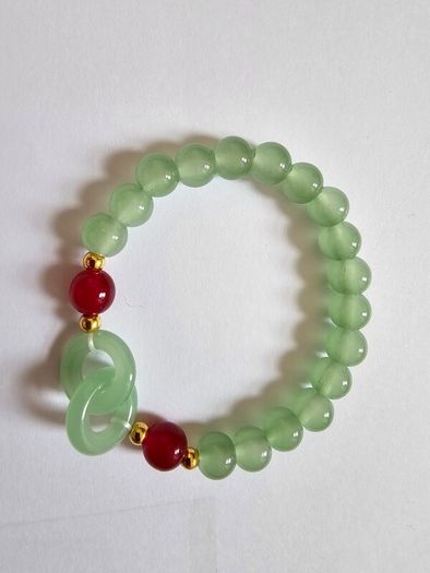 Brand New Green Beaded Stretch Bracelet