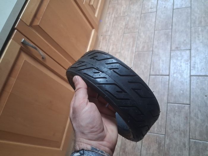 E- scooter 10 inch street tire tubed and tubeless tires .