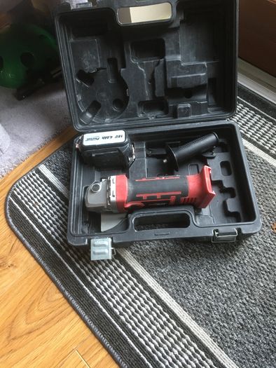 Angle grinder
