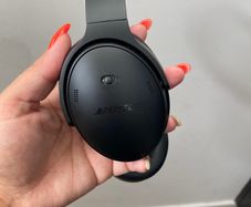 Wireless headset