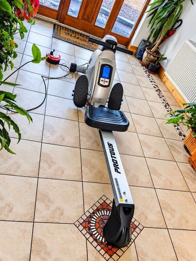 Proteus PMR 3000 Programmable Rowing Machine