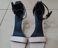 Nude women's high sandals