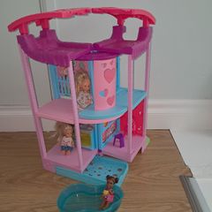 Chelsea doll house