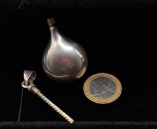 Vintage sterling silver teardrop perfume snuff pendant
