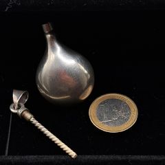 Vintage sterling silver teardrop perfume snuff pendant
