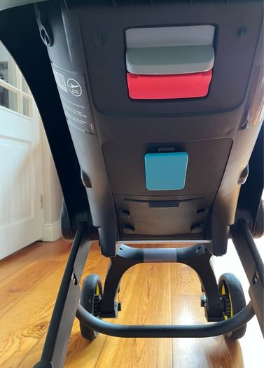 Doona i Car Seat and Stroller with Accessories - Nitro Black - Excellent Condition