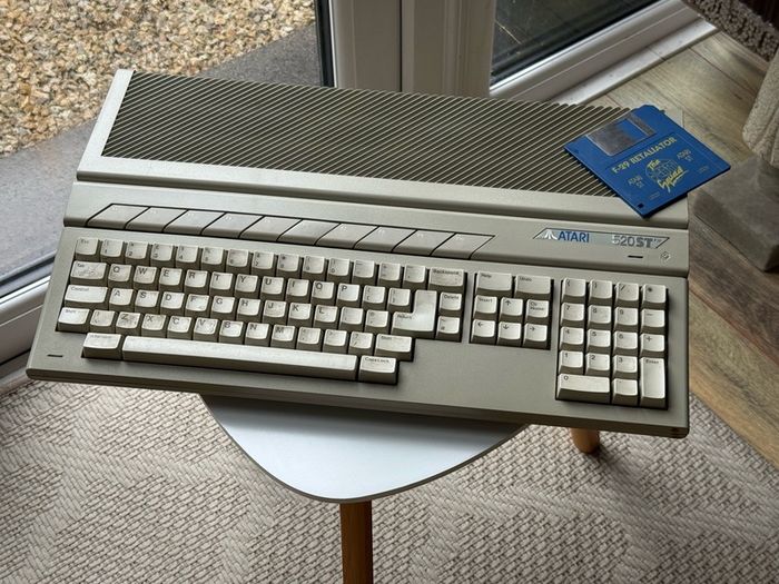 Atari 520STFM Vintage Computer Working