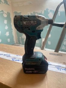 makita impact with battery