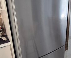 Bosch Fridge Freezer just 2 years old